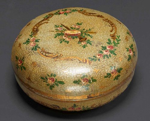 PAINTED CASKET, Louis XV, Venice, 18th19th century. Painted on all sides with bright flowers and instruments on a green ground. D 14 cm. Provenance: private collection, Austria
