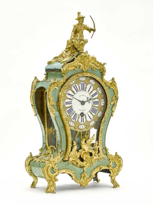 HORN CLOCK "PENDULE D'ALCOVE",