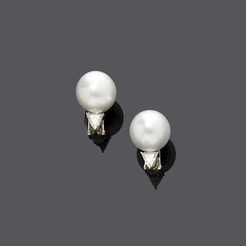 PEARL AND DIAMOND EARCLIPS.