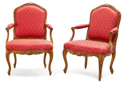 A PAIR OF FAUTEUILS "À LA REINE"