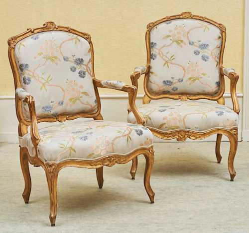 PAAR FAUTEUILS À LA REINE