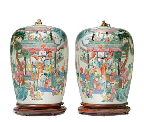 PAIR OF COVERED VASES.