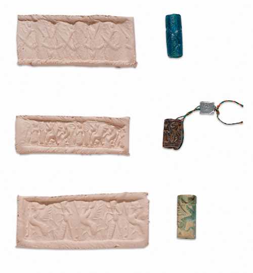 LOT COMPRISING THREE CYLINDER SEALS