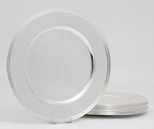 SET OF 12 PLATES