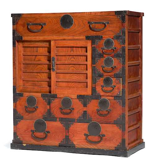 A MERCHANT'S CHEST (CHOBA DANSU).