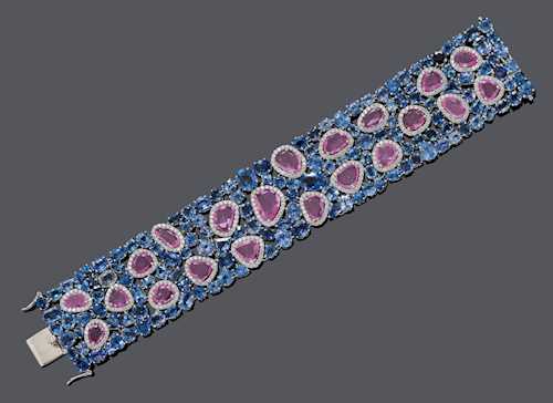 SAPPHIRE AND DIAMOND BRACELET.