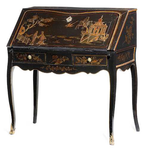 LACQUER LADIES' DESK