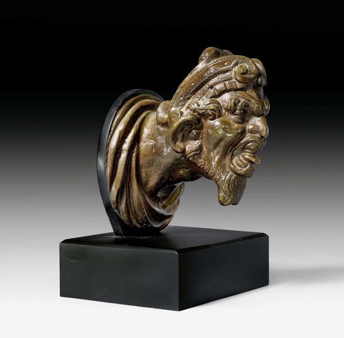 DOOR KNOB,Renaissance, in the style of A. BRIOSCO (Andrea Briosco, called "il riccio", 1470-1532), Veneto, 16th century. Bronze. Mounted on plexiglas base. L without base 10 cm. Provenance: - Traditionally considered to be from the former Dr. Kieslinger collection, Vienna. - From an important collection.