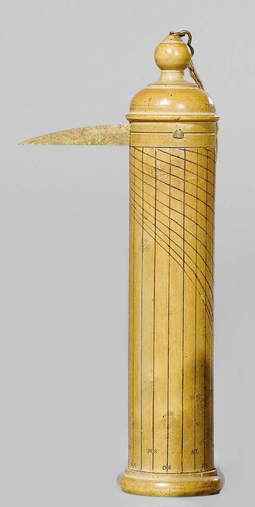 A FRENCH CYLINDER SUNDIALS, 19th c. Turned and engraved fruitwood with engraved dial and hours 5-12-7, fold-out brass gnomon. H 24.5 cm. Cracks.