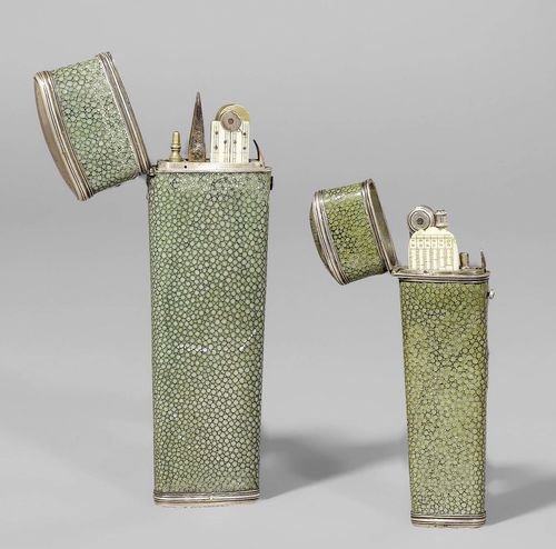 A LOT OF 2 DRAWING SETS IN SHAGREEN POCKET CASES, England, 18th c. Instruments of steel, silver and ivory, one etui signed JN. CROAD STONEHOUSE NEAR PLYMOUTH, L 13 cm, the other slightly damaged, L 17.5 cm.