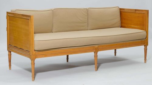 BANQUETTE/CANAPÉ,Louis XVI, Berne. Cherrywood. Padded backrest, not original. Brown fabric cover. L 175 cm.