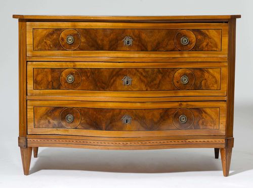 COMMODE,Louis XVI, probably Austria. Walnut and burlwood inlaid in geometric reserves and with light/dark fillets. The front with 3 drawers. Bronze mounts. 123x69x89 cm.