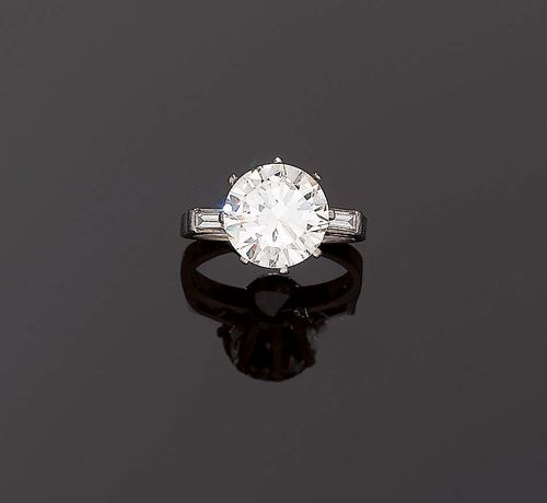 DIAMANT-RING, um 1950.