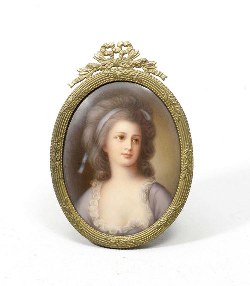 PORTRAIT OF COUNTESS POTOCKA, second half of the 19th century. Porcelain painting. 8.2x6.2 cm. Framed.