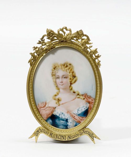 PORTRAIT OF HORTENSE MANCINI, last third of the 19th century. Mixed media on ivory. Oval. 8.9x6.9 cm. Framed.