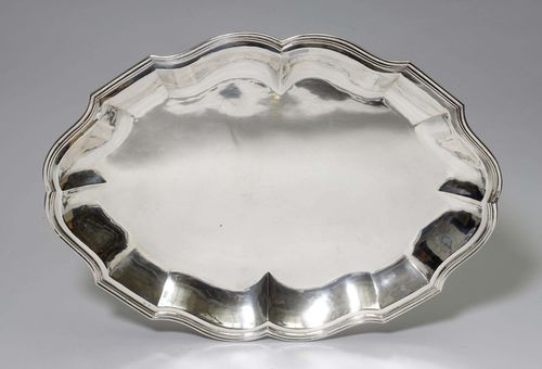 OVAL PLATTER,marked, 20th century. Curved, elongated form. L ca. 60 cm, 2350 g.