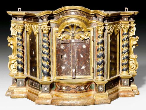 SMALL PAINTED TABERNACLE, Baroque, Spain or Italy, 18th century. Carved and painted wood with mother of pearl inlays. 66x28x46 cm.