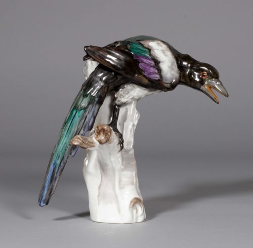 MODEL OF A BIRD,Royal Porcelain Manufactory, Berlin, ca. 1900. H 26 cm.