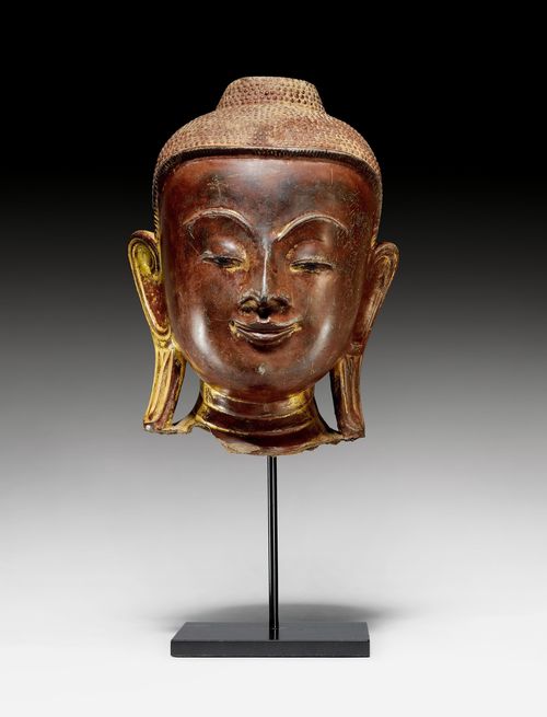 A FINE DRY LACQUER HEAD OF BUDDHA.