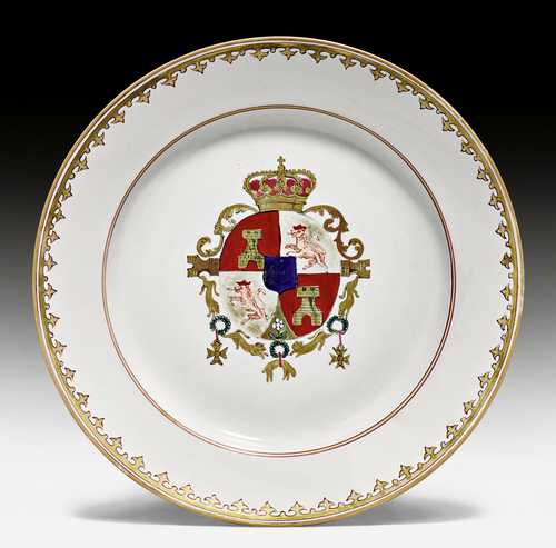 A DISH WITH A SPANISH COAT OF ARMS.