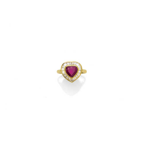 RUBY AND DIAMOND RING.