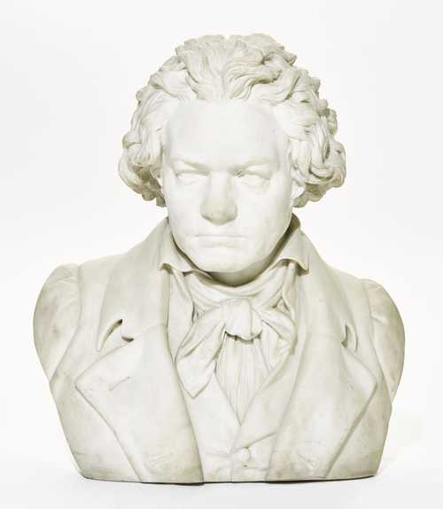 BÜSTE VON LUDWIG VAN BEETHOVEN,