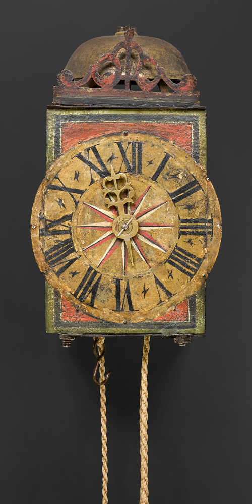 ONE-HAND IRON CLOCK WITH BALANCE WHEEL,