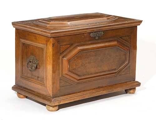 DOCUMENT CHEST