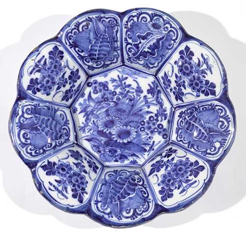 A FAIENCE "BUCKELPLATTE" LOBED DISH