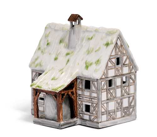 MODEL OF A FARMHOUSE WITH AN OVEN AND A DOGHOUSE