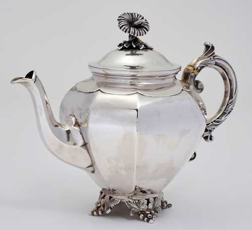 TEA POT