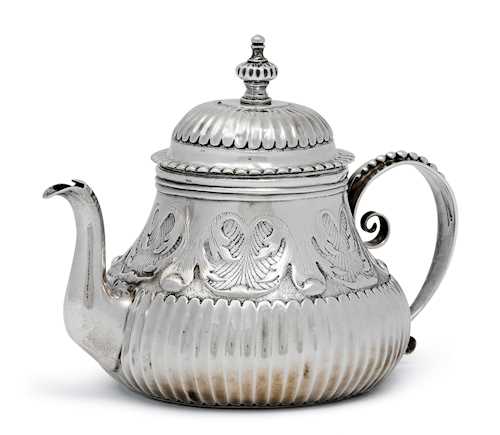 SMALL TEAPOT