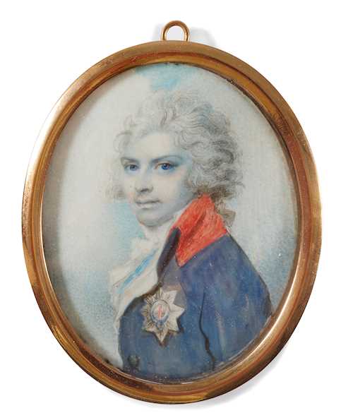 OVAL PORTRAIT MINIATURE OF A GENTLEMAN