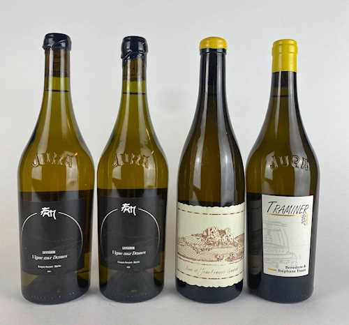 Lot von 4: 2 Fl. Arbois François Rousset-Martin "Vignes aux Dames" 0.75 L 2018; 1 Fl. Côtes du Jura Anne & Jean François Ganevat "La Barraque" 0.75 L 2016; 1 Fl. Arbois Bénédicte & Stéphane Tissot "Traminer" 0.75 L 2016