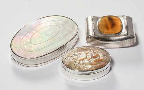 LOT COMPRISING THREE BOXES WITH MOTHER-OF-PEARL