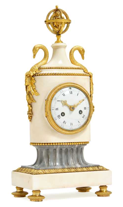 MANTEL CLOCK