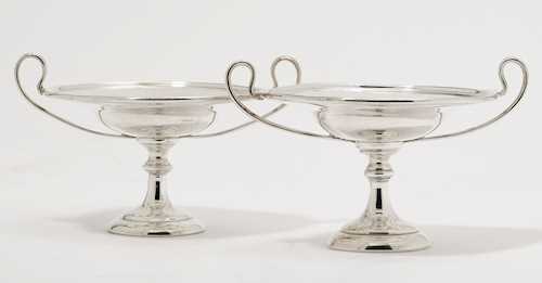 LOT COMPRISING TWO FOOTED BOWLS