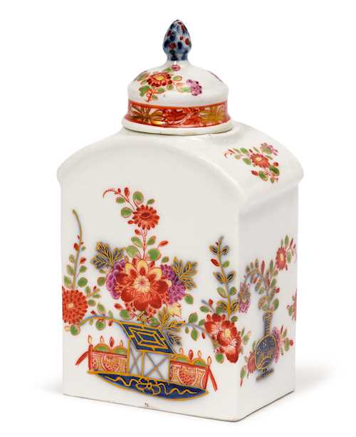 PROVENANCE PRIVATE COLLECTION LAKE GENEVA
TEA CADDY WITH TISCHCHEN" PATTERN