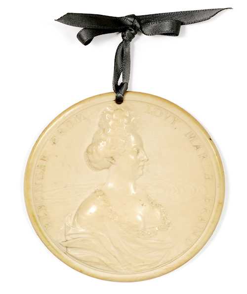 IVORY MEDALLION OF ELEONORE ERDMUTHE LUISE VON BRANDENBURG-ANSBACH