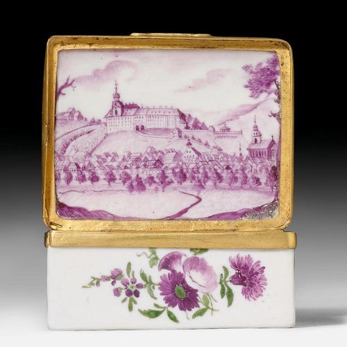 SMALL SNUFFBOX,