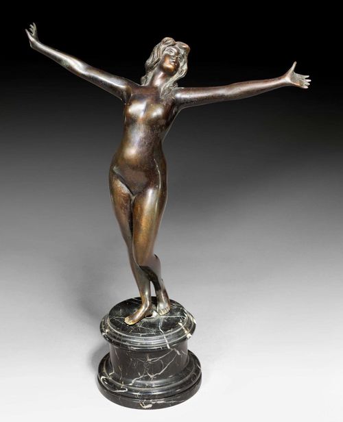 BRONZE FIGURE,Art Nouveau, France circa 1900. On a white-veined, black marble base. H with base 36 cm. Provenance: Aristocratic collection, Germany.