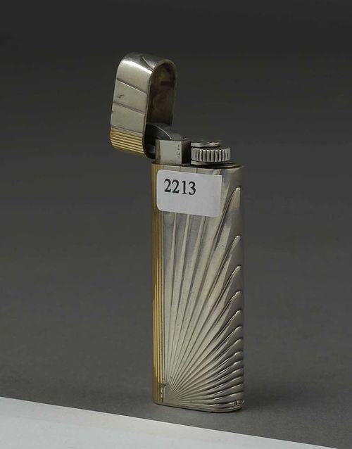 LIGHTER CARTIER. Silver 925. Gas lighter the housing with a ray