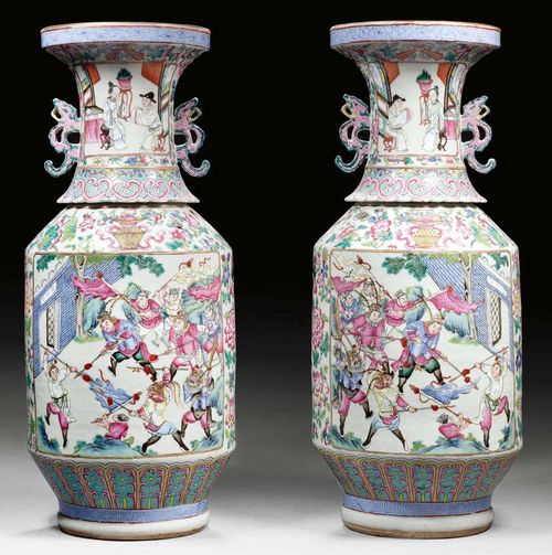 PAIR OF FLOOR VASES.China, 19th century H 61 cm. Famille rose decoration of flowers and reserves with courtly and war scenes. Interior with turquoise glaze. (2)