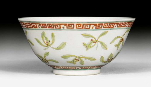 AN ELEGANT BOWL WITH ORCHID DESIGN. China, Guangxu mark and of the period, diameter 17.2 cm.