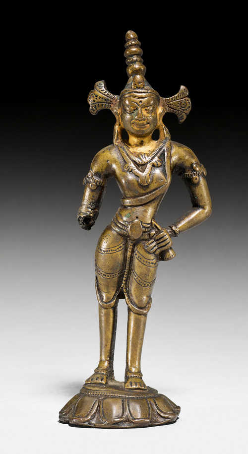 A BRONZE FIGURE OF A STANDING VAJRASATTVA.