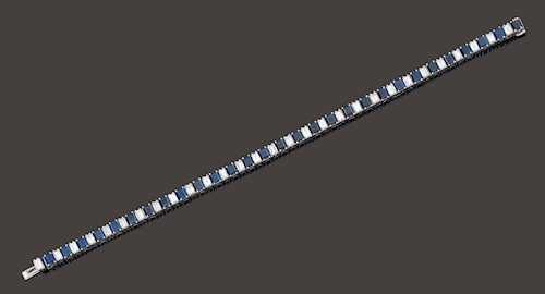 SAPPHIRE AND DIAMOND BRACELET.