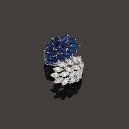 DIAMOND AND SAPPHIRE RING.