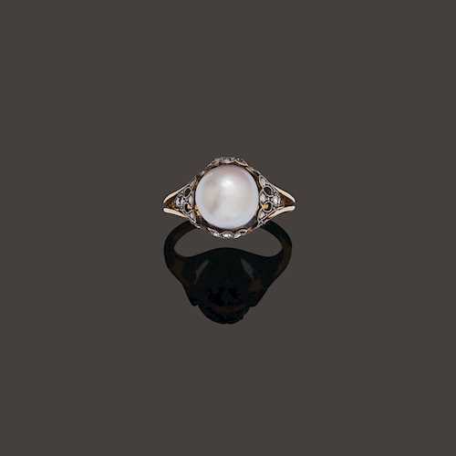 PEARL AND DIAMOND RING, ca. 1910.